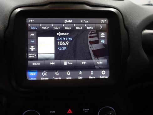 Certified 2023 Jeep Renegade Latitude w/ Sun/Sound Group AWD/4WD image 26