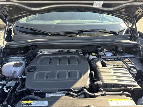 New 2026 Volkswagen Tiguan SE R-Line FWD image 23