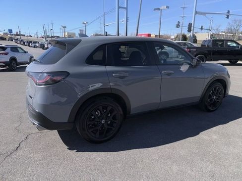 Used 2025 Honda HR-V Sport image 11