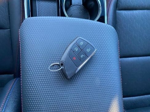 Used 2026 Chevrolet Equinox RS w/ LPO, Floor Liner Package FWD image 29