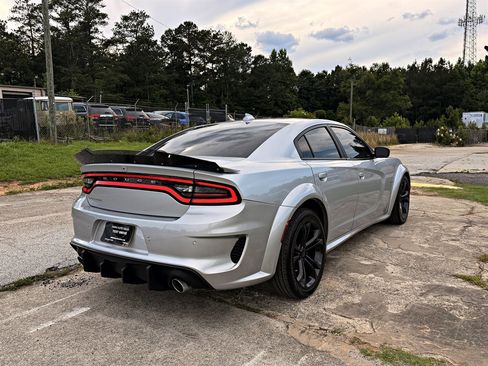 Used 2021 Dodge Charger R/T RWD image 5