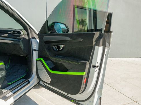 Used 2024 Lamborghini Urus Performante image 64