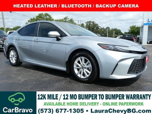 Used 2025 Toyota Camry LE w/ Convenience Package FWD image 1