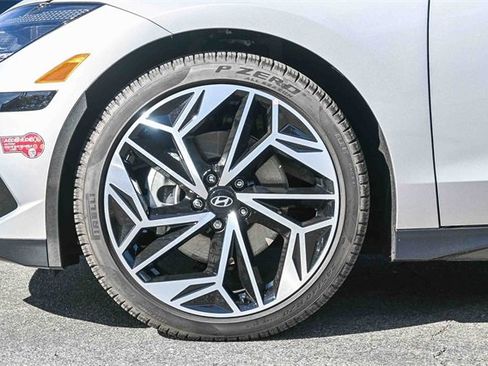 Certified 2024 Hyundai Ioniq 6 SEL image 11