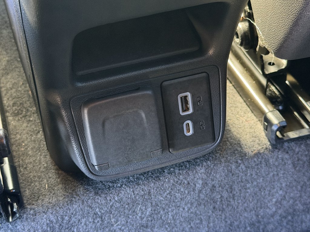 Used 2023 Chevrolet TrailBlazer RS w/ Convenience Package FWD image 35
