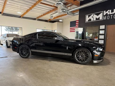 Used 2014 Ford Mustang Shelby GT500 w/ Equipment Group 821A image 2