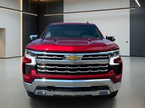 Used 2023 Chevrolet Silverado 1500 LTZ AWD/4WD image 9