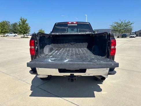 Used 2019 Chevrolet Silverado 2500 LTZ w/ Vortec Plus Package AWD/4WD image 28