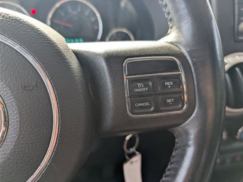 Used 2014 Jeep Wrangler Unlimited Sahara w/ Dual Top Group AWD/4WD image 23