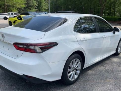 Used 2023 Toyota Camry LE image 9