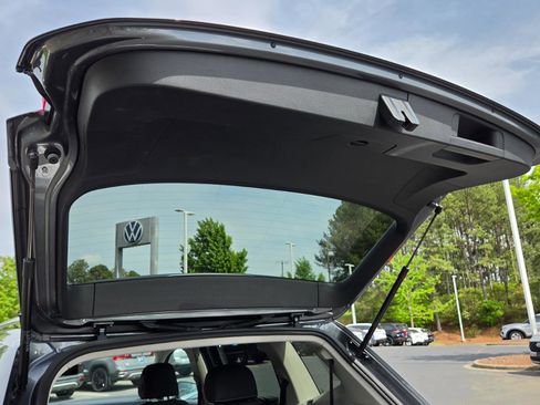 Certified 2023 Volkswagen Tiguan SE image 66