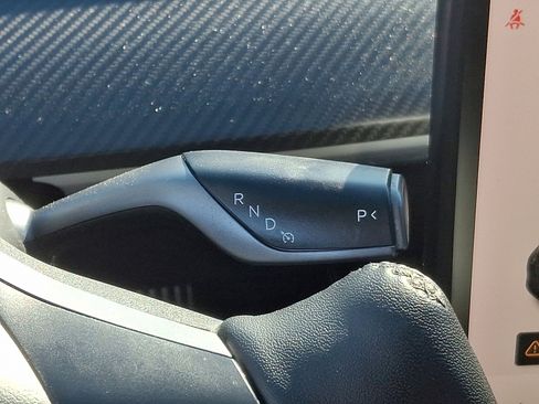 Used 2018 Tesla Model 3 Long Range image 15