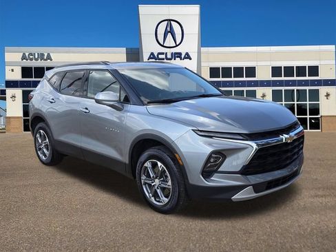 Used 2024 Chevrolet Blazer LT w/ Convenience Package FWD image 1