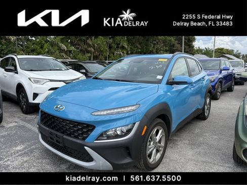 Used 2023 Hyundai Kona SEL w/ Convenience Package FWD image 4