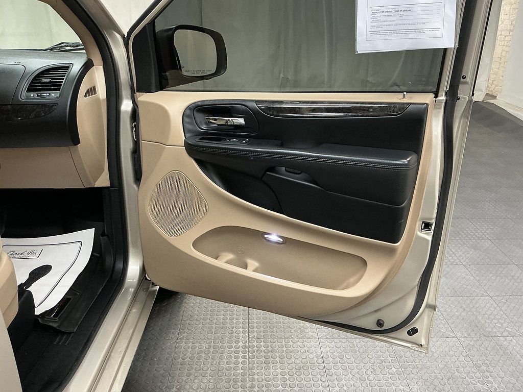 Used 2014 Dodge Grand Caravan SE w/ Quick Order Package 29E SE FWD image 27