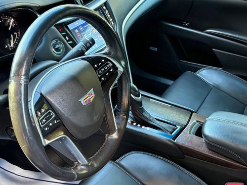 Used 2019 Cadillac XTS Luxury image 11