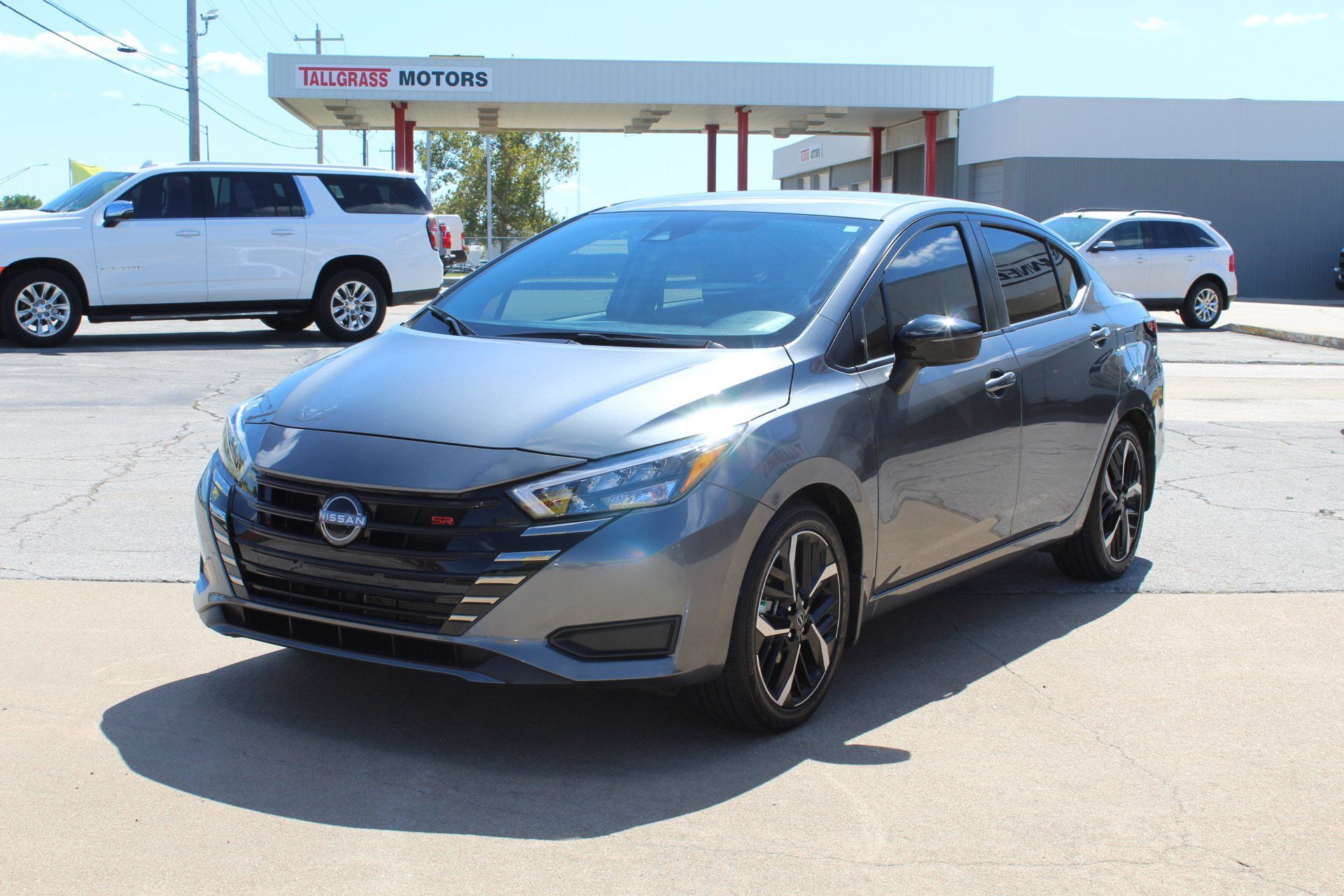 Used 2025 Nissan Versa SR w/ Trunk Package FWD image 11