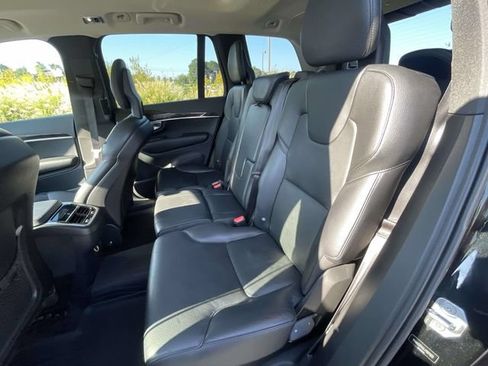 Used 2018 Volvo XC90 T6 Momentum w/ Convenience Package AWD/4WD image 13