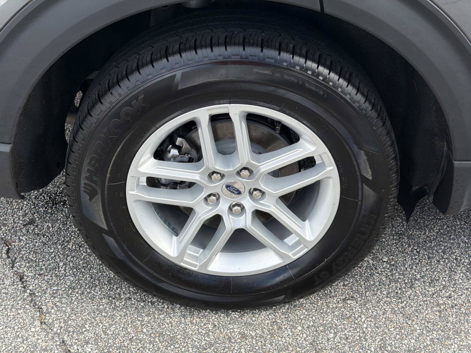 Used 2025 Ford Explorer Active w/ Active Comfort Package RWD image 18