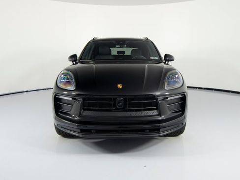 Certified 2026 Porsche Macan AWD/4WD image 13