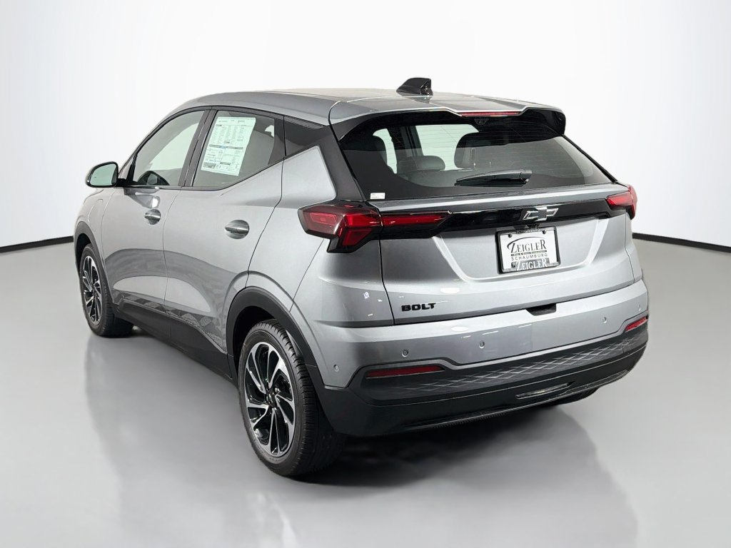 New 2027 Chevrolet Bolt LT w/ Super Cruise Package FWD image 5