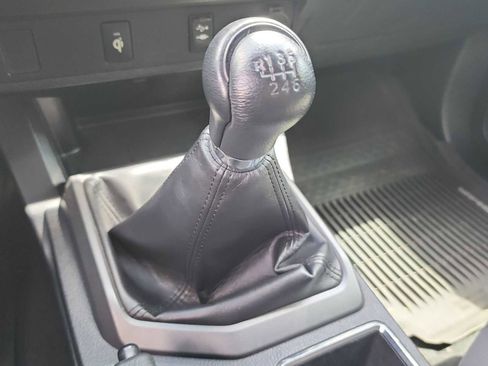 Used 2017 Toyota Tacoma TRD Sport AWD/4WD image 20
