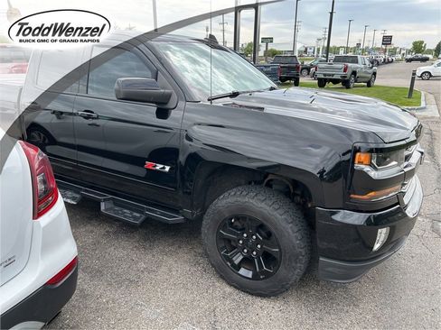Used 2018 Chevrolet Silverado 1500 LT w/ Midnight Edition AWD/4WD image 1