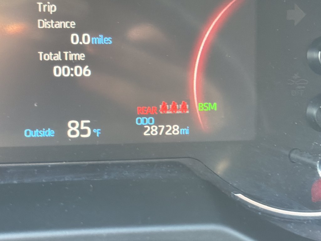 Used 2025 Toyota RAV4 XLE FWD image 20