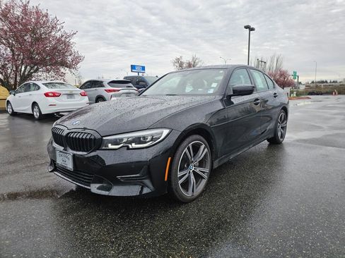 Used 2022 BMW 330i xDrive 330i xDrive w/ Premium Package 2 image 3