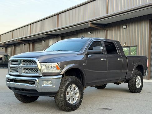 Used 2018 RAM 2500 Laramie AWD/4WD image 8