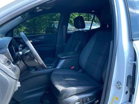 Used 2022 Chevrolet Equinox RS w/ LPO, Floor Liner Package AWD/4WD image 18