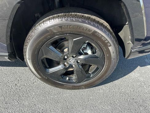 Used 2019 Toyota RAV4 XSE w/ XSE Weather Package AWD/4WD image 33