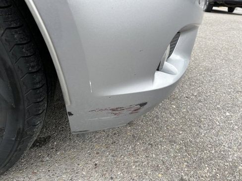 Used 2017 Toyota Sienna Limited image 21