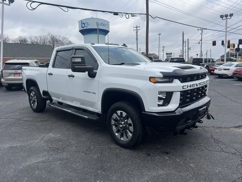 Used 2022 Chevrolet Silverado 2500 Custom w/ Custom Convenience Package image 4