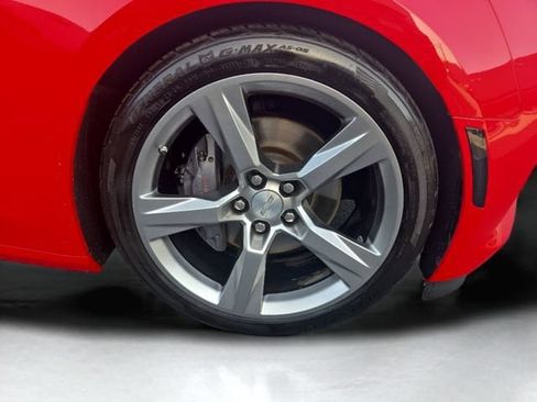 Used 2017 Chevrolet Camaro SS RWD image 33