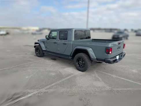 New 2026 Jeep Gladiator Sport image 8