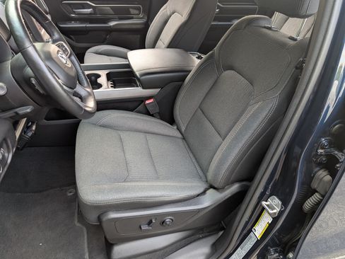Used 2019 RAM 1500 Big Horn AWD/4WD image 16