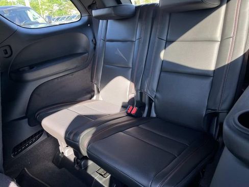 Used 2023 Dodge Durango R/T w/ Tow 'N Go Package AWD/4WD image 18