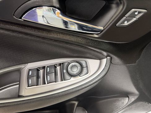 Used 2021 Chevrolet Malibu LS FWD image 10