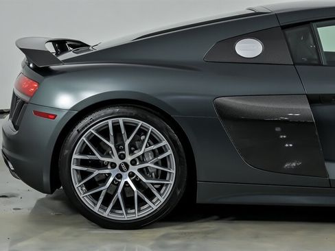 Used 2017 Audi R8 V10 plus AWD/4WD image 13