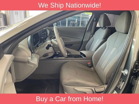 Used 2025 Hyundai Elantra Sport FWD image 8