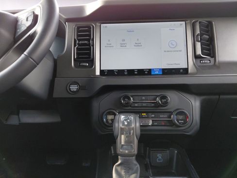 Used 2025 Ford Bronco Big Bend image 11