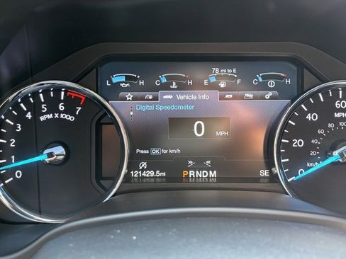 Used 2018 Ford Expedition XLT w/ Equipment Group 202A image 25