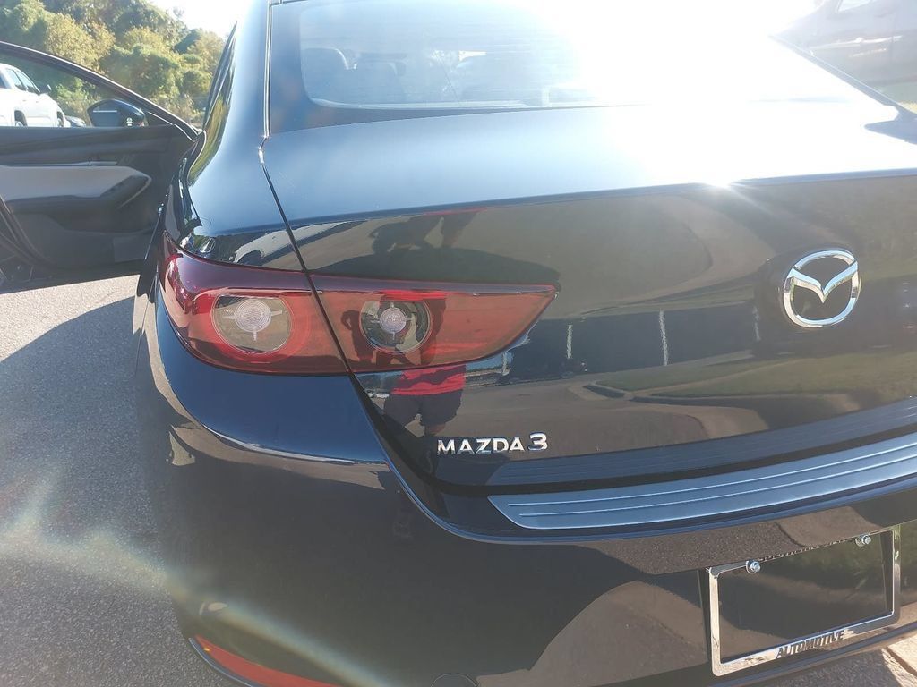 New 2026 MAZDA MAZDA3 2.5 S Sedan w/ Preferred Pkg FWD image 33
