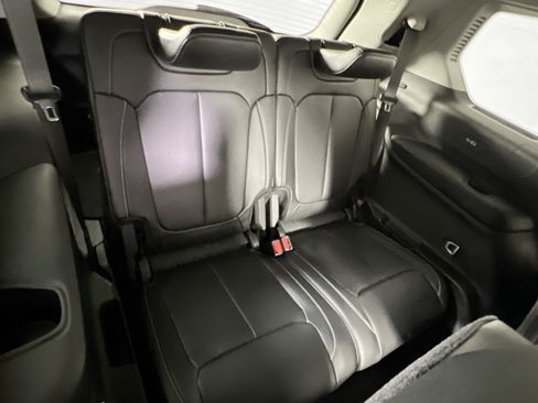 Used 2021 Jeep Grand Cherokee L Limited AWD/4WD image 26