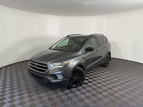 Used 2018 Ford Escape SE w/ SE SYNC Package FWD image 21