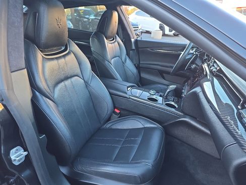 Used 2022 Maserati Quattroporte Modena Q4 image 46