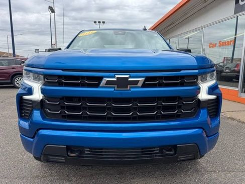 Used 2022 Chevrolet Silverado 1500 RST w/ Z71 Off-Road Package AWD/4WD image 2