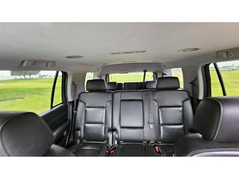 Used 2015 GMC Yukon SLT image 36