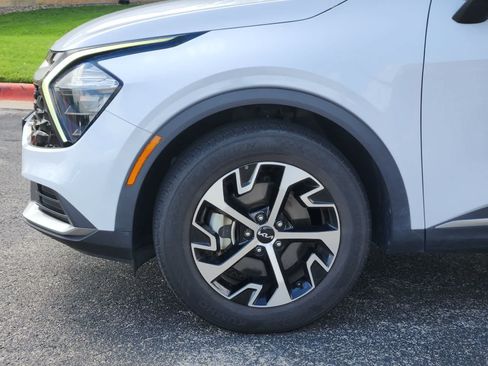 Used 2023 Kia Sportage EX FWD image 8